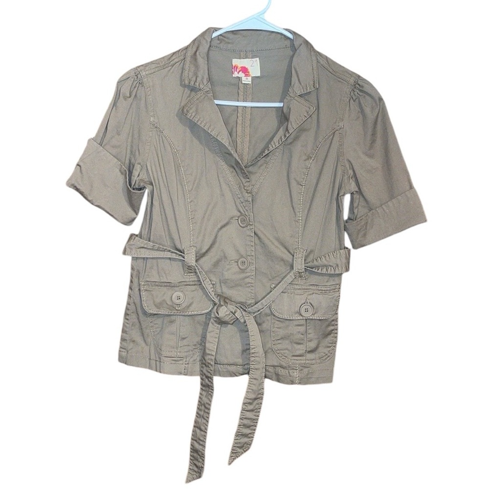 •FOREVER 21•TAN/KAHAKI UTILITY BLAZER  WITH BELT & BUTTONS JACKET SIZE MEDIUM EC
